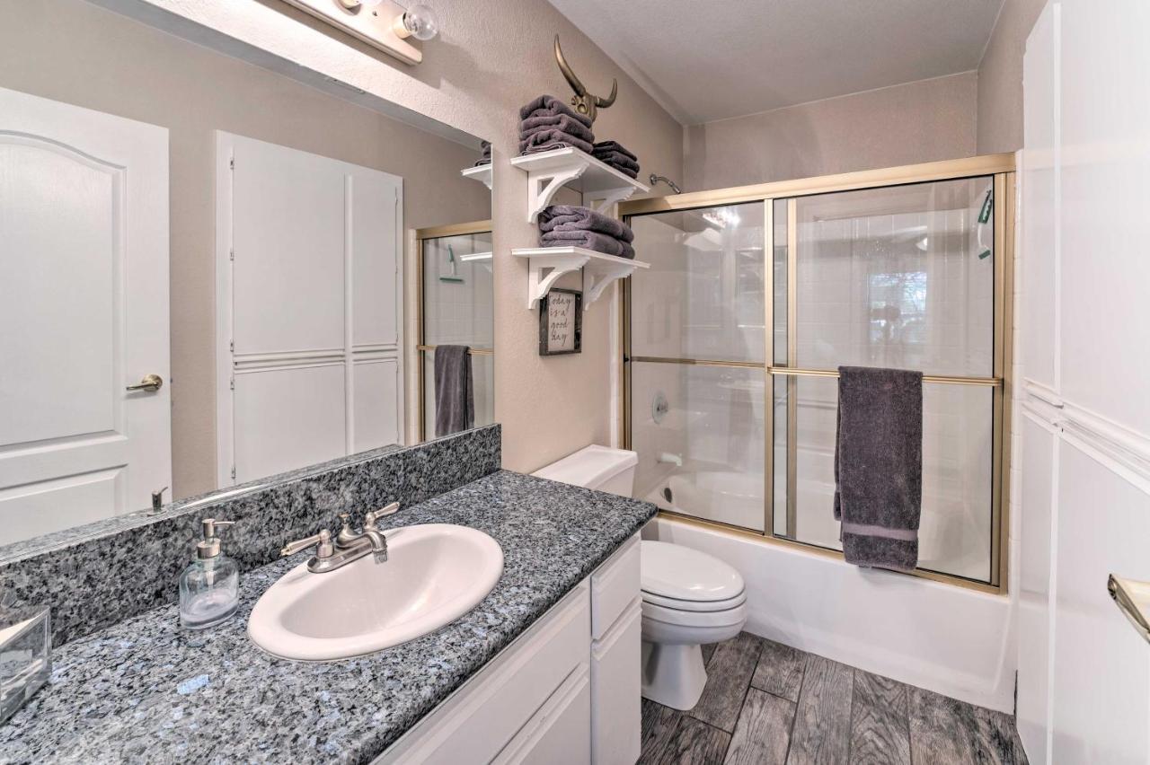 Lake Havasu Condo With Pool Access 1 Block To Beach Lake Havasu City Extérieur photo