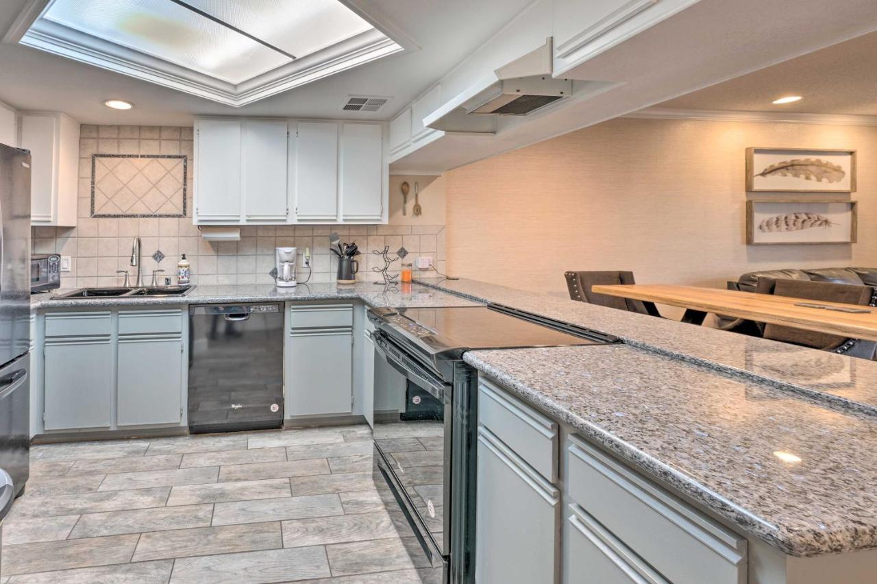 Lake Havasu Condo With Pool Access 1 Block To Beach Lake Havasu City Extérieur photo