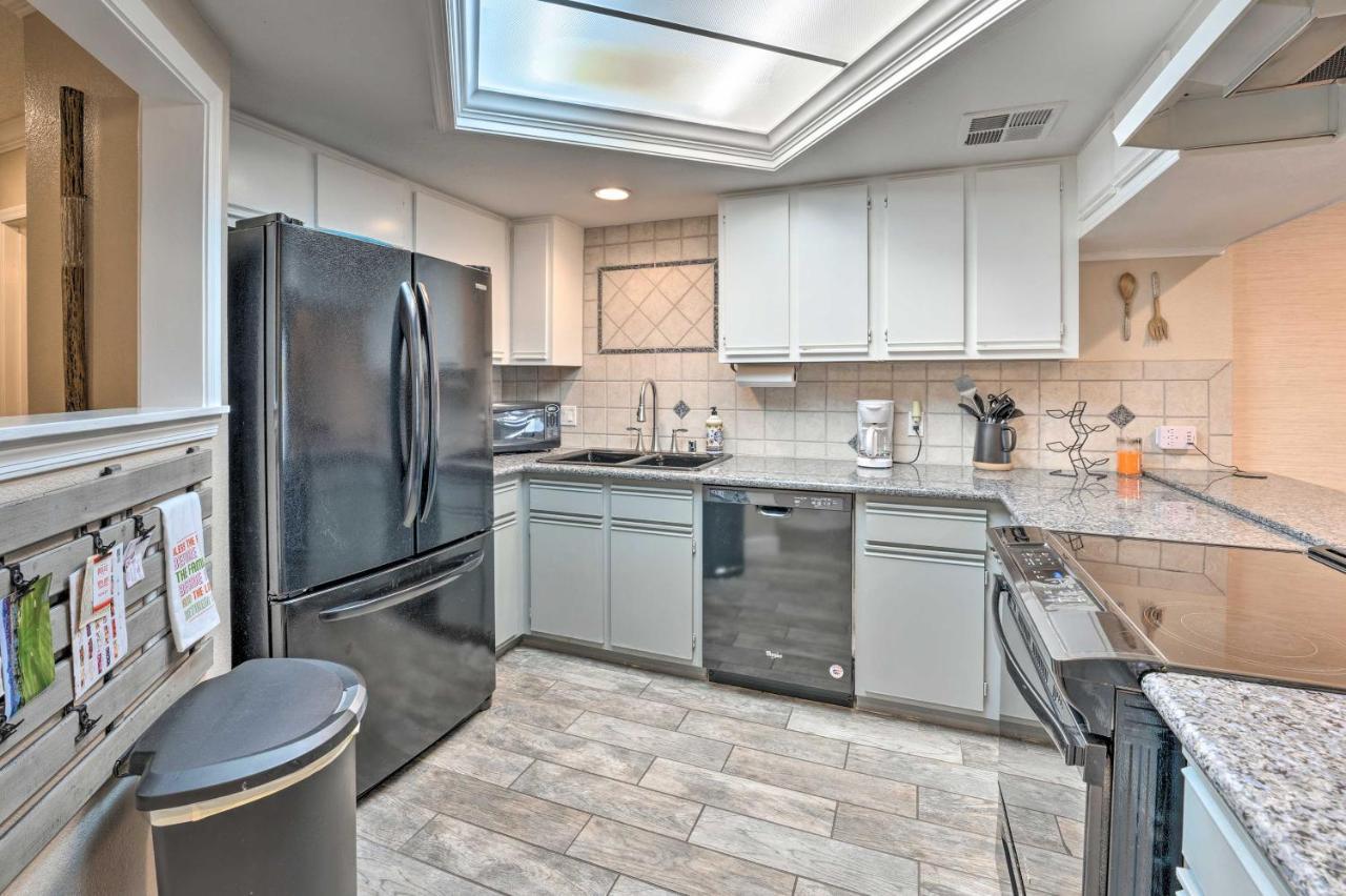 Lake Havasu Condo With Pool Access 1 Block To Beach Lake Havasu City Extérieur photo
